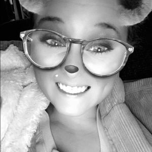 Meet your Posher, Candice